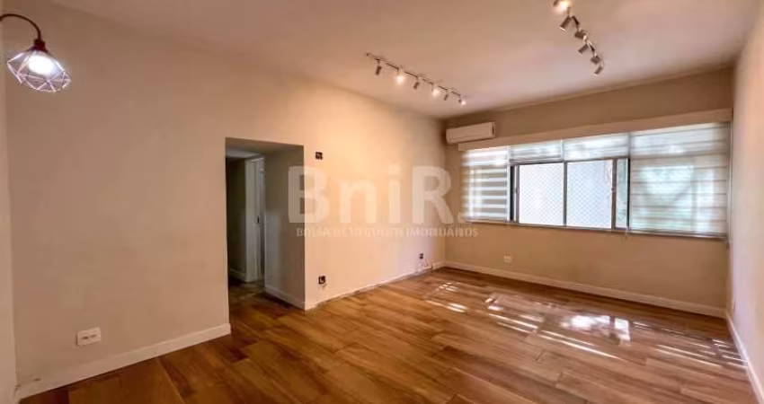 BOTAFOGO, ACONCHEGANTE, 3 QUARTOS,1 SUITE. REFORMADO. 88 m².