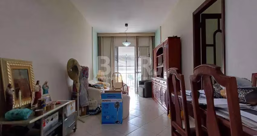Apartamento de 2 quarto com dependência revertida para 3 quartos, vaga de garagem na escritura e infra completa no Riachuelo!!!!