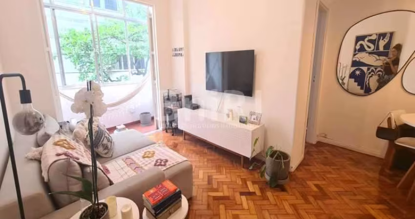 Vendo quarto e sala com varanda  Posto 6 Copacabana , Copanema, Rio de Janeiro