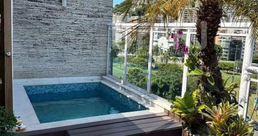 COBERTURA TRIPLEX C/ PISCINA E LINDA VISTA PARA LAGOA E CRISTO