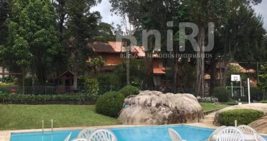 CHARMOSA CASA COND ALTO COM INFRAESTRUTURA