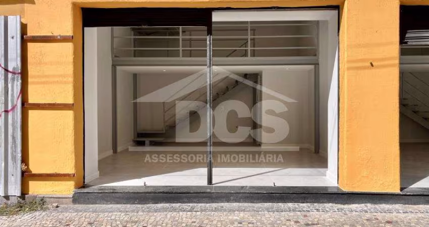 Loja para Alugar - Recém-Reformada. 36,98m² com Jirau. Ponto Comercial de Alto Fluxo no Centro do Rio