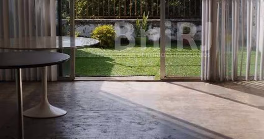 Predio inteiro  p/ venda ou aluguel com 2.230 m2