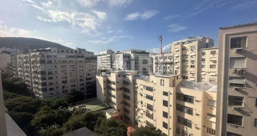 Uma oportunidade com potencial incrível na rua joaquim nabuco próxima a praia