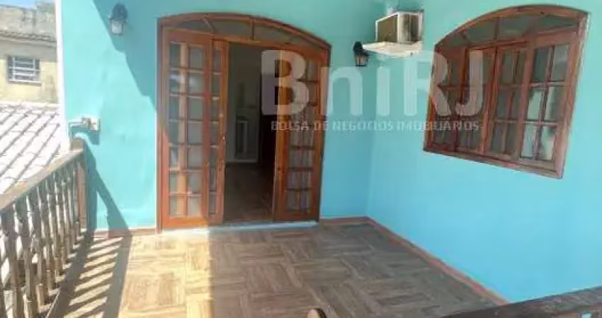 Casa tipo apartamento para locação. 2 quartos (1 suíte com closet) - del castilho