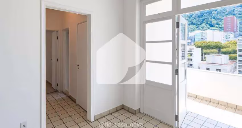 Alugue apartamento com varanda, ventilado e banhado de luz natural