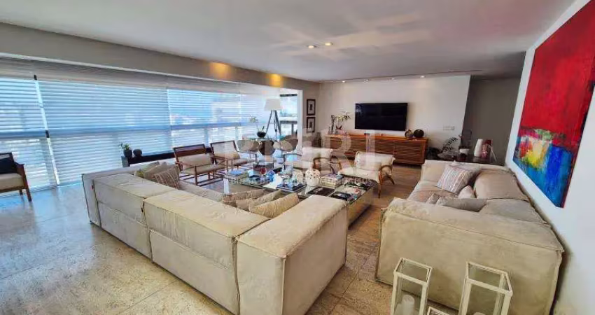 Cobertura duplex exclusiva na rua sambaíba ? reformada por lia siqueira