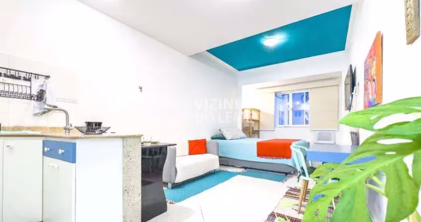 Studio reformado e pronto para airbnb a poucos passos da praia