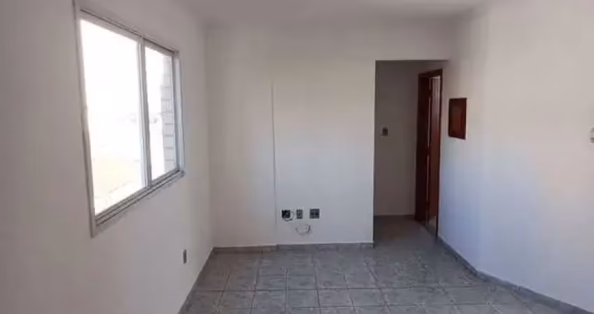 Apartamento de 1 dormitório no primeiro andar, com vaga de garagem locação.