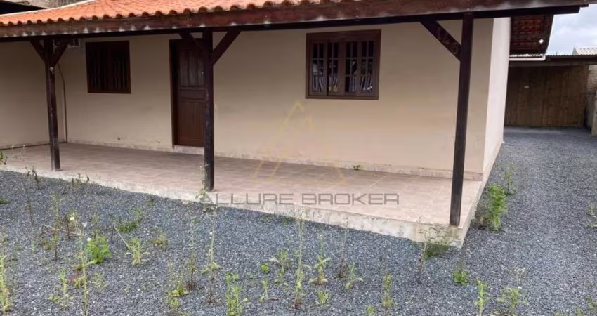 Casa sozinha no Lote em Balneario Piçarras - SC