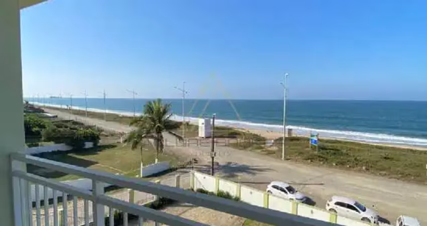 Casa frente mar e frente para Avenida no bairro itacolomi em Balneário Piçarras - SC!