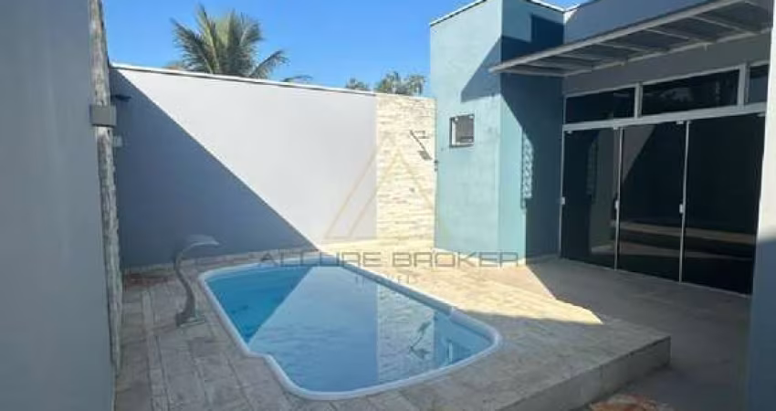 Imperdível casa à venda no Centro da cidade de com 3 quartos, 1 suíte, 1 sala, 1 vaga de garagem e 279,00 m² de área!