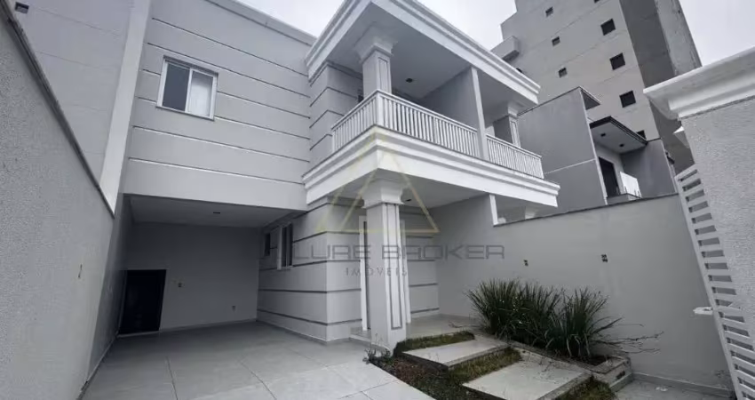 Sobrado novo, design moderno, 250 metros do mar, itajuba, barra velha-sc.