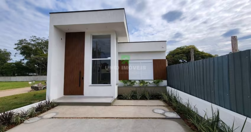 Casa em Condomínio de Alto Padrão na Hípica, Porto Alegre-RS: 3 quartos, 1 suíte, 2 banheiros, 100m² - Imperdível!
