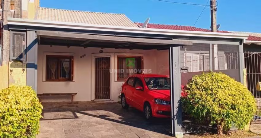 Casa à venda em Porto Alegre-RS, bairro Hípica: 2 quartos, 2 salas, 1 banheiro, 2 vagas, área de 63,84m². Imperdível!