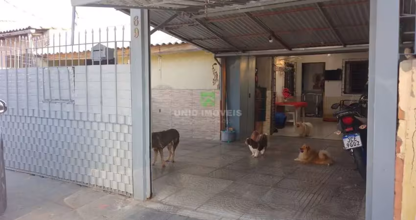 Imperdível! Casa à venda em Porto Alegre-RS, bairro Restinga, 3 quartos, sala, 2 vagas e 100m² de área. Confira!