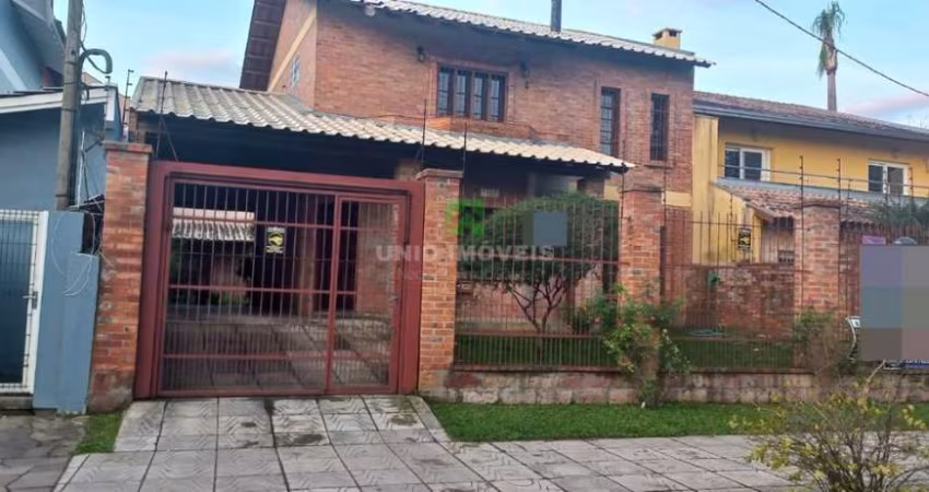 Residência na Zona Sul, com 4 Dormitórios, Suíte com Hidro,5 vagas 4 banheiros, Amplo Pátio