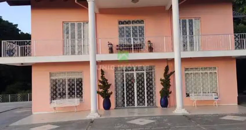 Luxuosa casa de 4 quartos, 3 suítes e 16 vagas de garagem na vila nova, porto alegre-rs: confira!