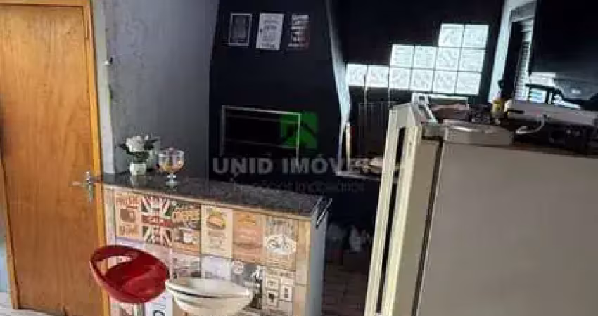 Casa à venda em porto alegre-rs, bairro hípica: 2 quartos, sala, banheiro, garagem e 85m² de área!