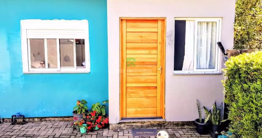 Casa térrea com 2 quartos, vaga fixa, semi mobiliada