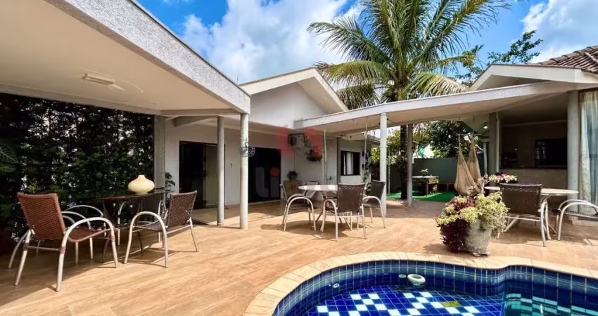 Casa a venda no condomínio Itirapuã em Marialva.