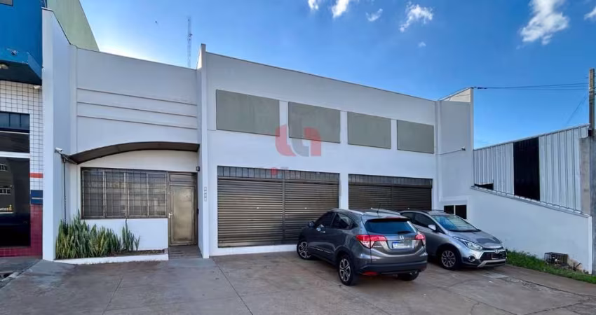 Barracão para alugar na Avenida Morangueira.