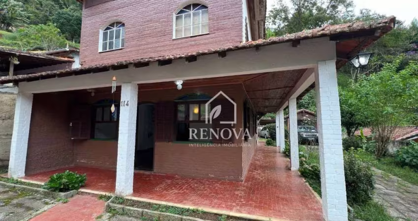 Casa com 3 quartos, 181 m² - venda por r$ 800.000 ou aluguel por r$ 3.190/mês - albuquerque - teresópolis/rj
