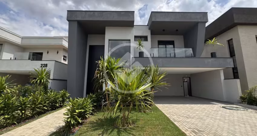 Casa com 340 m2 em condomínio fechado no Arborais, com 5 suítes, piscina e armários. codigo: 110202