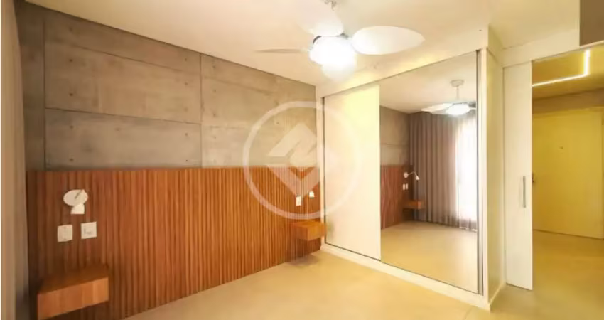 Apartamento Recém Reformado, 1 dormitório com garagem no centro codigo: 89632