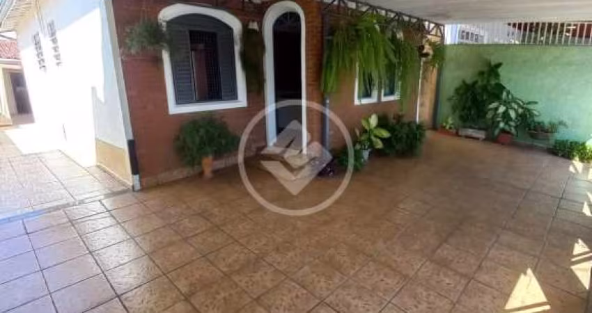 Casa de 75 m2 com 2 dormitórios sendo 1 suíte a venda, no Jardim Garcia codigo: 115023