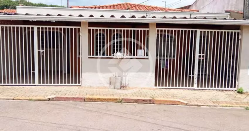 Casa de 154 m2, com 3 dormitórios sendo 2 suítes, bem localizada com ótimos cômodos, na Vila Boa Vista em Campinas. codigo: 122597