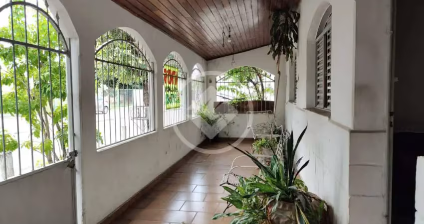 Casa  próximo a venida Fernando Correia codigo: 107330