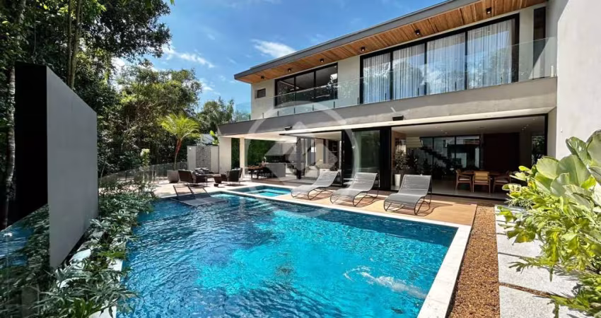 Casa com 6 Suítes no Módulo 12 da Riviera codigo: 93091