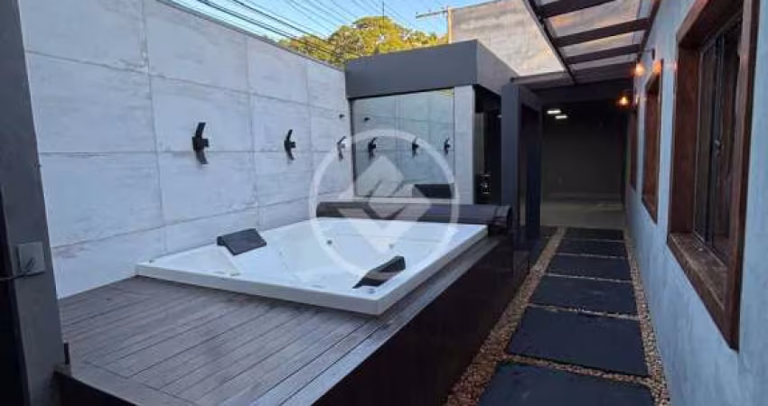 Casa com Hidro, sauna e academia completa. codigo: 119147