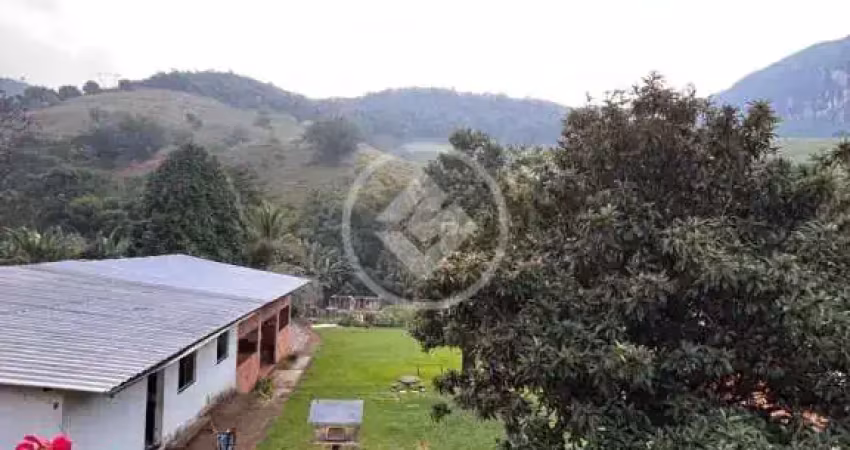 Casa/Sítio Pedra Branca codigo: 125376