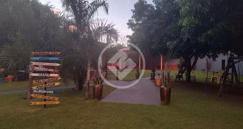 EXCELENTE CHÁCARA A VENDA DENTRO DA CIDADE codigo: 123000