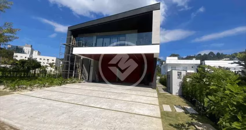 Cond.: Residencial Horizontal Bairro: Praia Brava de Itajaí Valor: R$ 6.200.000,00 codigo: 27559