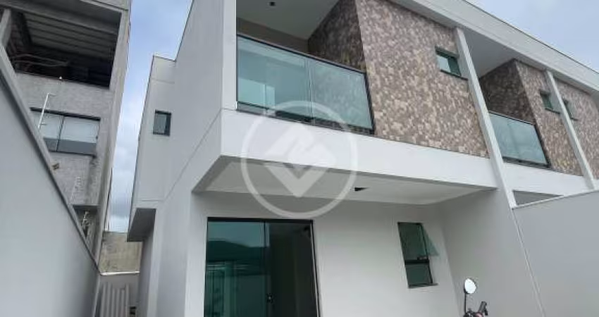 Sobrado a venda em Camboriú. Valor: R$ 780.000,00 codigo: 72780