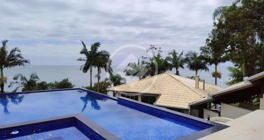Casa de alto padrão na praia de Taquaras codigo: 105942
