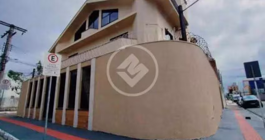 Belíssimo Sobrado em Balneário Camboriú codigo: 98859