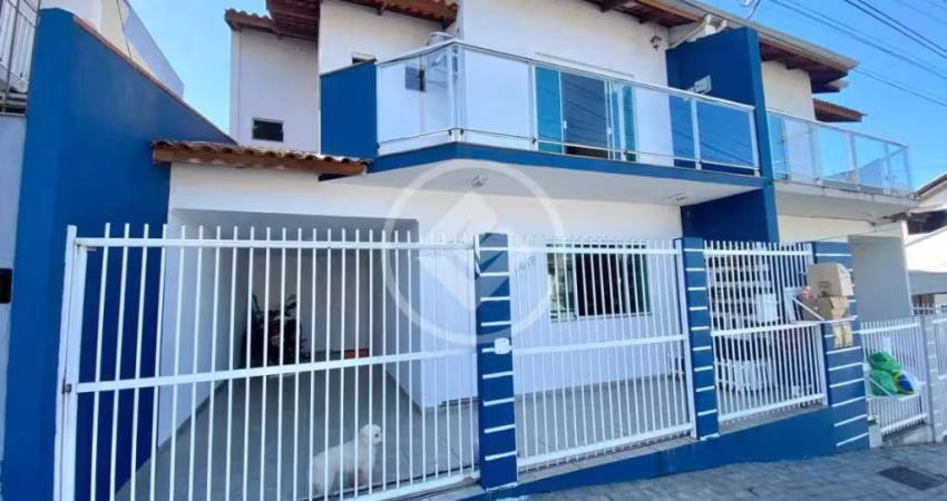 Casa com 4 quartos à venda na Rua Peru, 964, Nações, Balneário Camboriú
