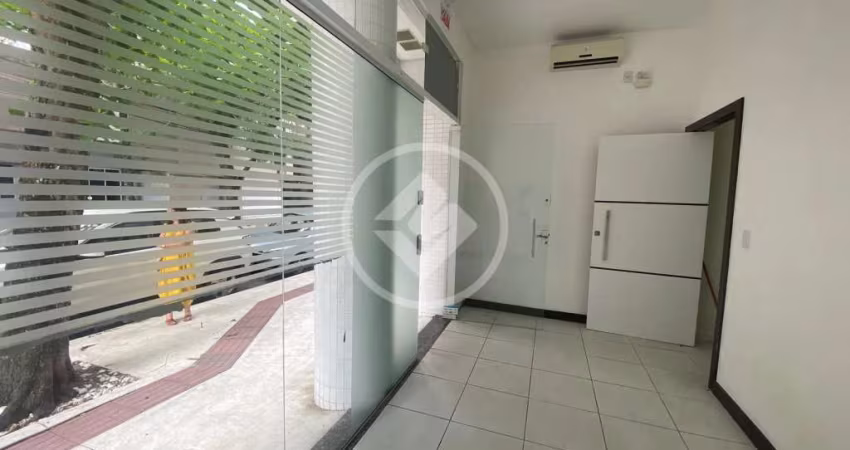 Sala comercial no Centro de Balneário Camboriú codigo: 121186