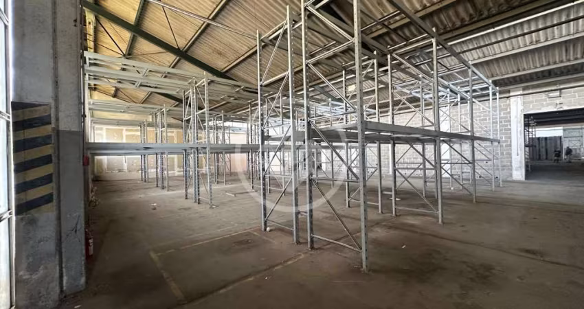 Galpão 388m2 comercial e Industrial em condomínio no bairro Santana em São José dos Campos- SP codigo: 120031