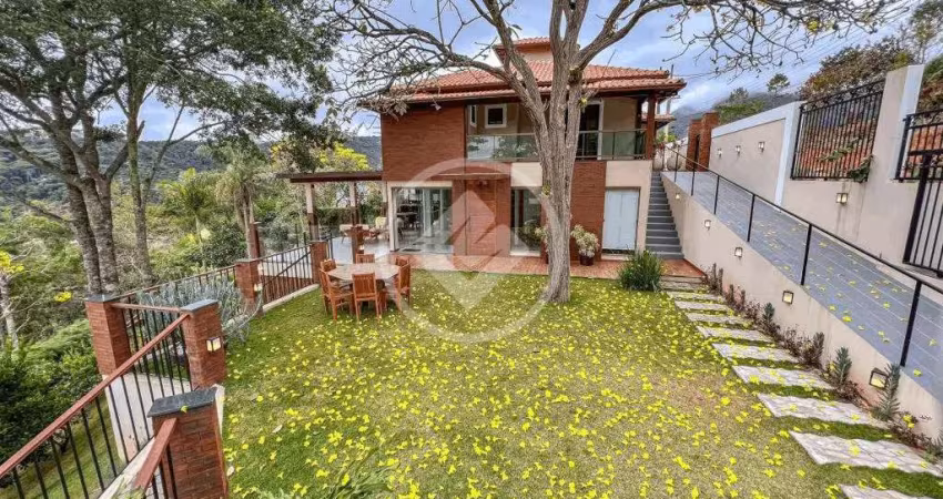 CASA EM PEDRA AZUL codigo: 48041