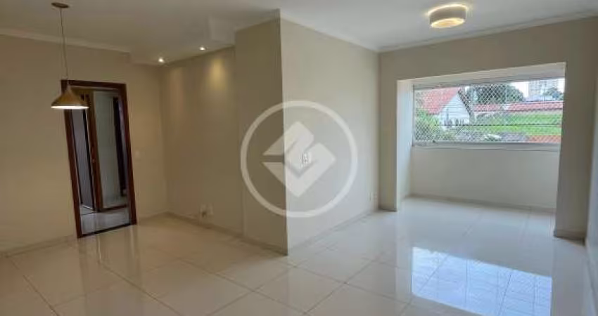 Apartamento todo reformado com 3 quartos e suíte - Monte Castelo codigo: 105147