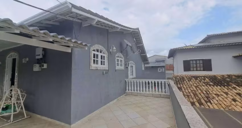 Casa em estilo colonial na região oceânica de niterói