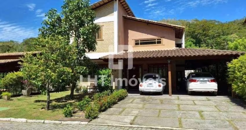 Lindíssima casa com 4 quartos em um ótimo condomínio em Itaipu, Niterói-RJ