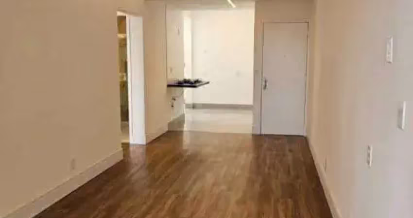 Lindo e reformado apartamento com 2 quartos na praia joão caetano, ingá, niterói-rj