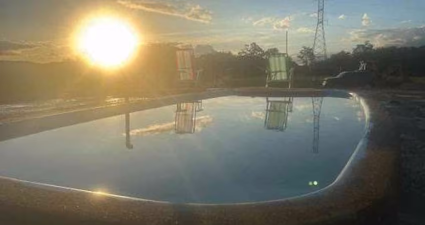 oportunidade unica,  granja com piscina  R$ 140.000  a vista ou 80 mil entrada mais parc.- Paula Lima - Juiz de Fora/MG