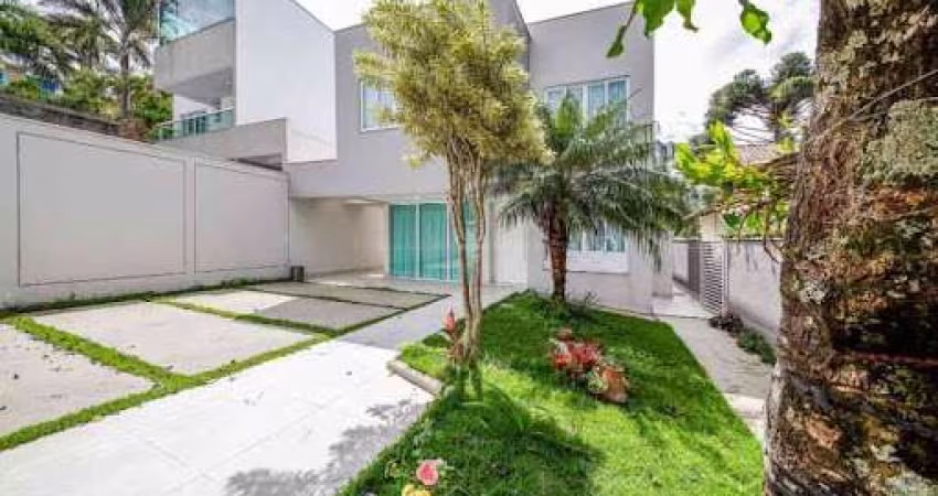 Cond. Jardim da Serra Casa de Alto padrão de 4 quartos - R$ 1.290.000,00